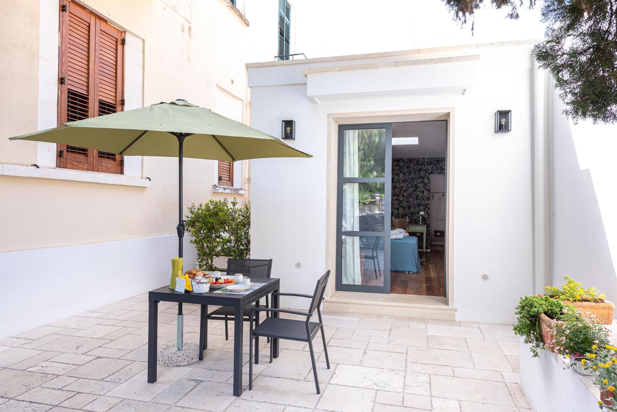 B&B Lu Cuccuviu Lecce Exterior photo